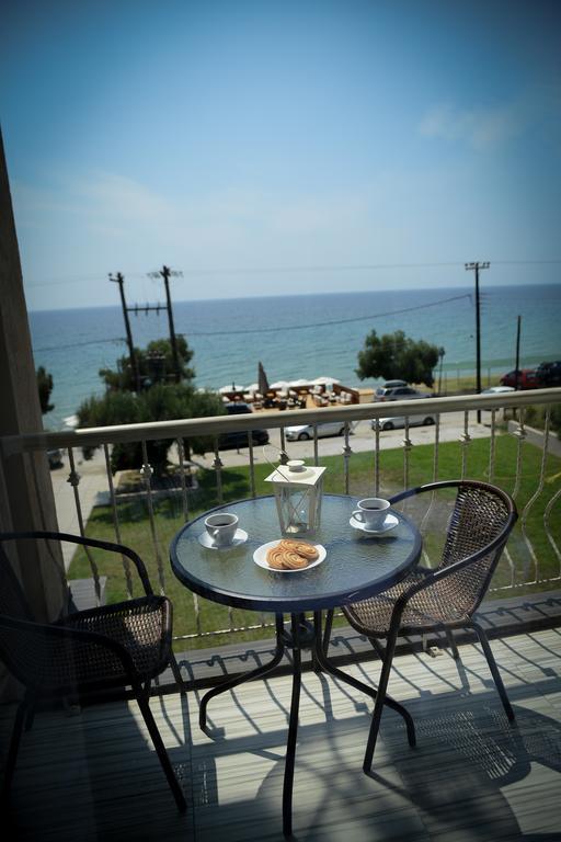 Crown Hotel Nea Skioni Quarto foto